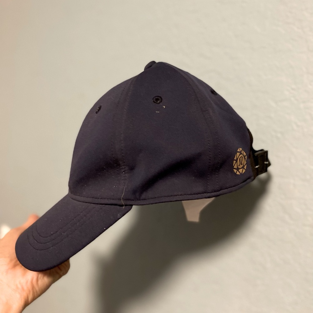 Lululemon 2016 Seawheeze Finisher hat